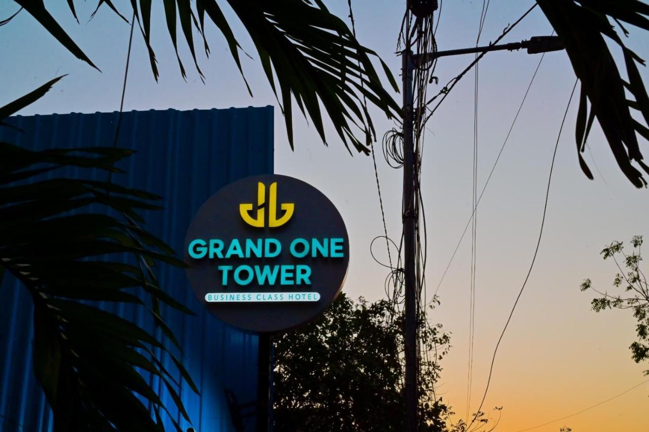 Grand One Tower Hotel Chennai Exterior photo